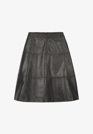 Schwarzer Lederrock in A-Linie mit gestepptem Paneeldesign und geripptem elastischem Taillenbund, knielang.