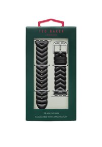 Pulseras de piel negra para Apple Watch con un diseño de zigzag con textura, que presentan herrajes en plata. Empacadas en una caja verde con una etiqueta roja. Tamaños 38mm/40mm.
