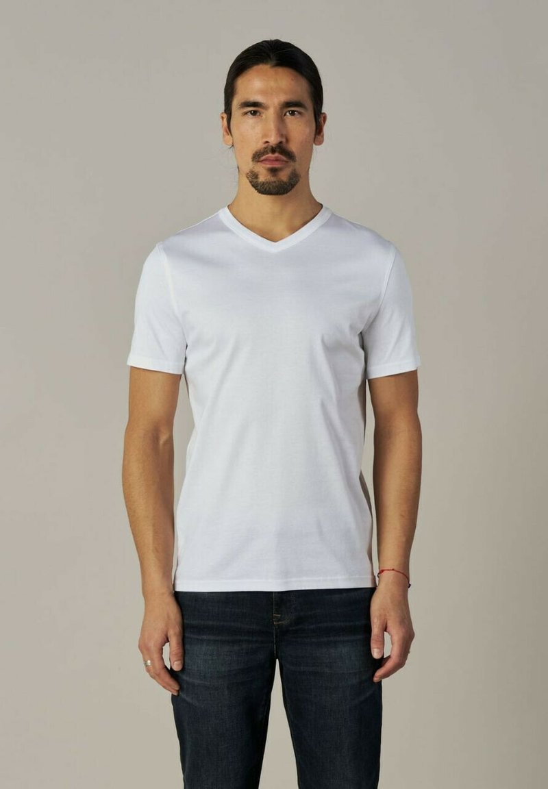 Mos Mosh Gallery V NECK - Základné tričko - white