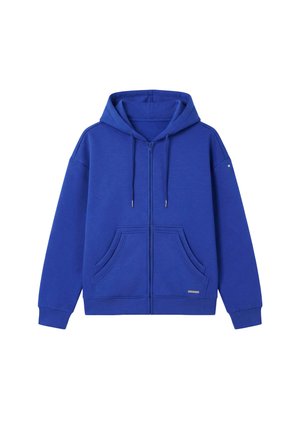 Sweat à capuche bleu avec fermeture éclair, poches avant en forme de poche kangourou, capuche avec cordon de serrage et poignets côtelés, étalé à plat sur un fond blanc.