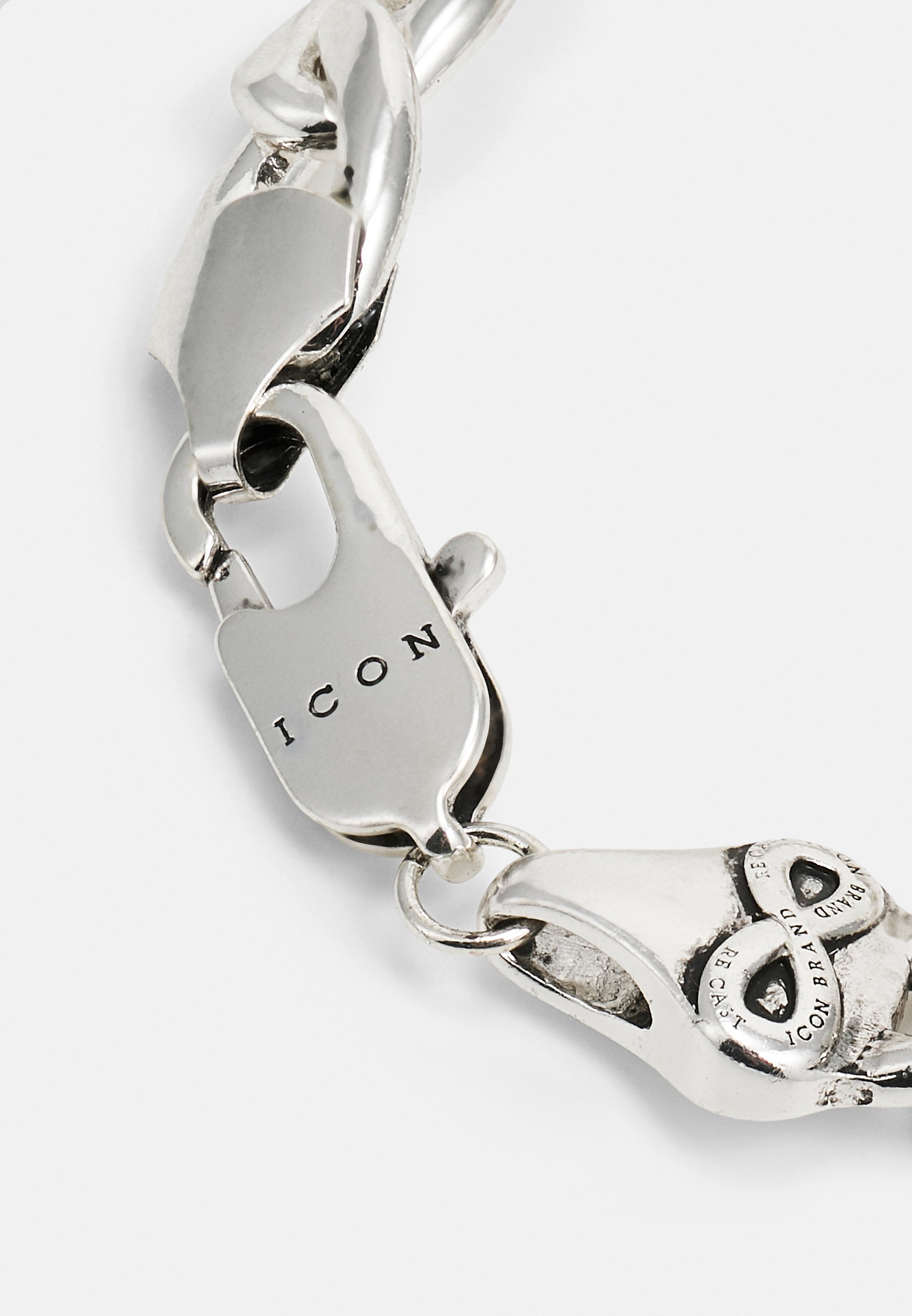 Bracelet brands best sale