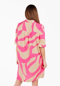 Key Largo KENYA V-NECK - Vestito casual - beige