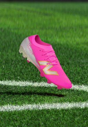 New Balance FURON V8 ELITE FG różowy