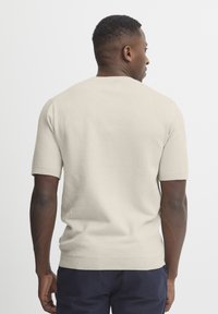 Casual Friday CFKARL - Basic póló - light sand