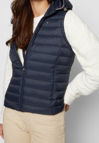 Tommy Hilfiger Väst - dark blue