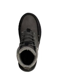 Stivaletto alla caviglia grigio in materiale sintetico con colletto in lana texturizzata, suola nera e lacci grigi. Presenta un interno isolato per il calore.