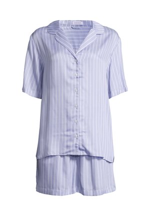 Vaaleansininen lyhythihainen pyjama-asusetti, jossa on valkoisia pystysuoria raitoja. Setti sisältää napitettava yläosa ja lyhyet housut, joissa on elastinen vyötärö.