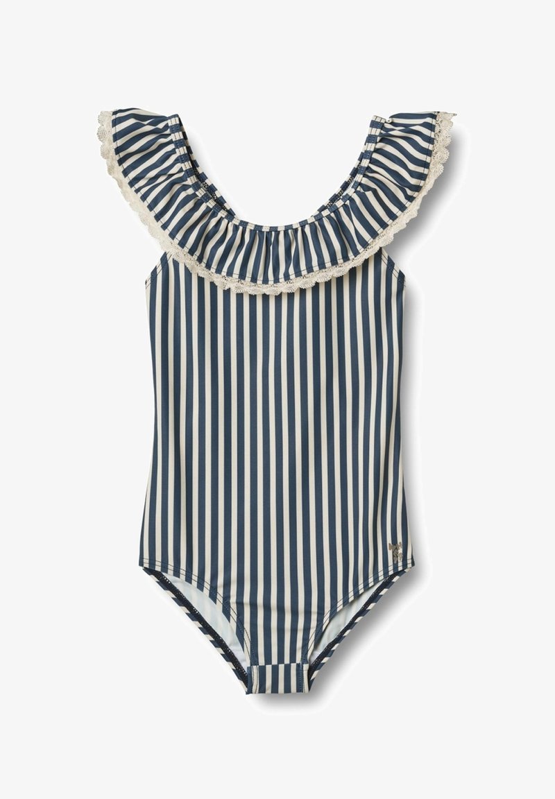 Maillot de bain une pièce à rayures verticales bleu marine et blanches, avec un décolleté froncé bordé de dentelle.