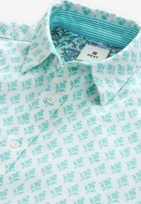 Next PRINTED ROLL SLEEVE - REGULAR FIT - Košeľa - white