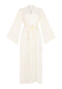 Lang crèmekleurig satijnen huisjapon met brede mouwen en een gestrikt tailleband, voorzien van een V-hals en een split aan de voorkant van de zoom.