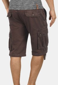 Solid SDVizela - Shorts - coffee bean
