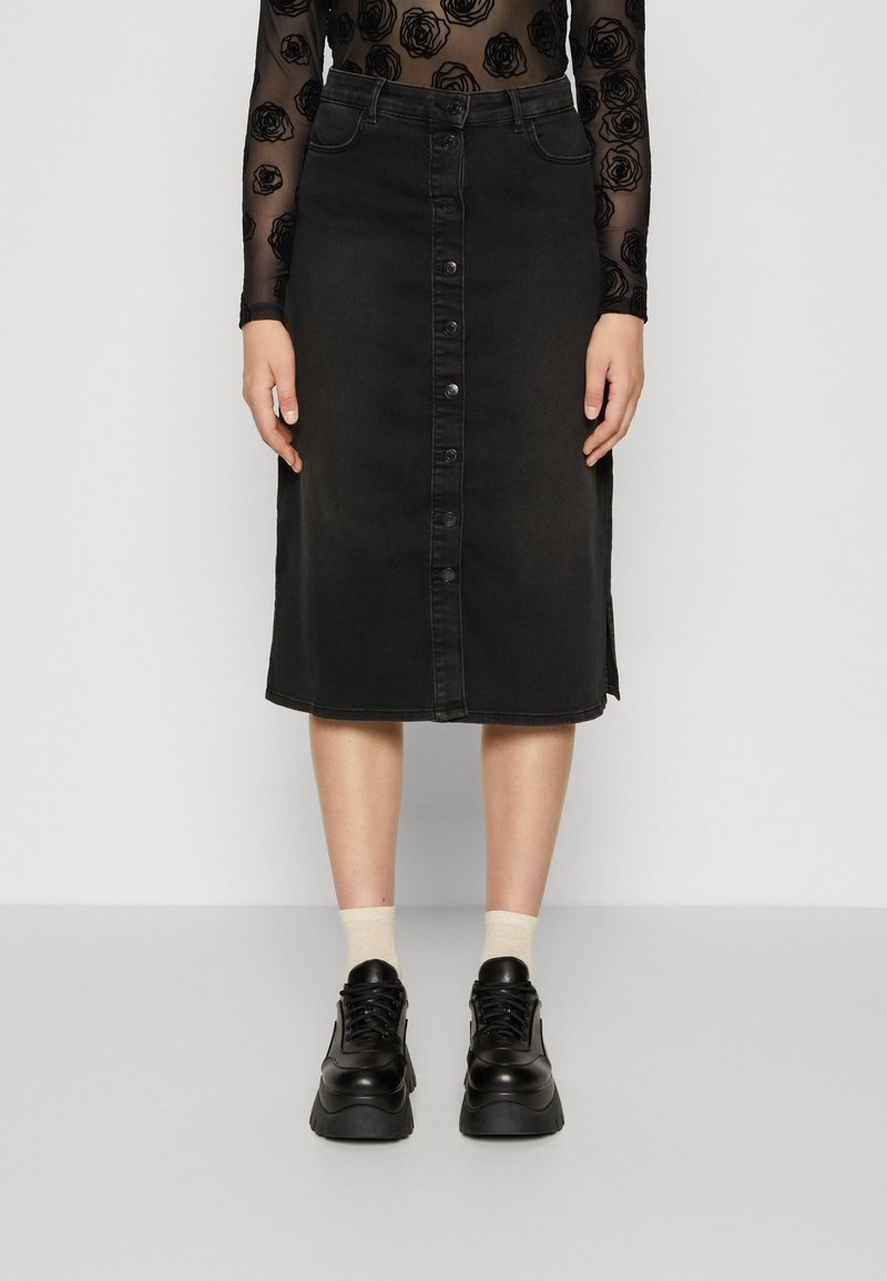 Vero Moda Falda acampanada - black denim