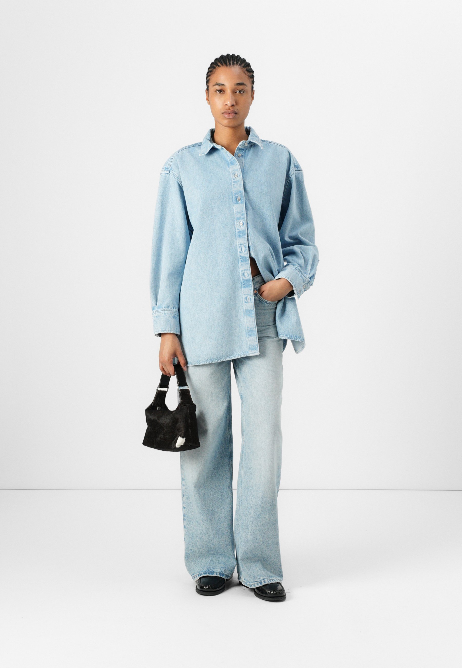 売れ筋商品|||7フォーオールマンカインド シャツ レディース トップス NINA OVERSHIRT FASHION - Button-down blouse - light-blue denim MANKIND Nina Cuffed Overshirt in Radar | 7 For All Mankind