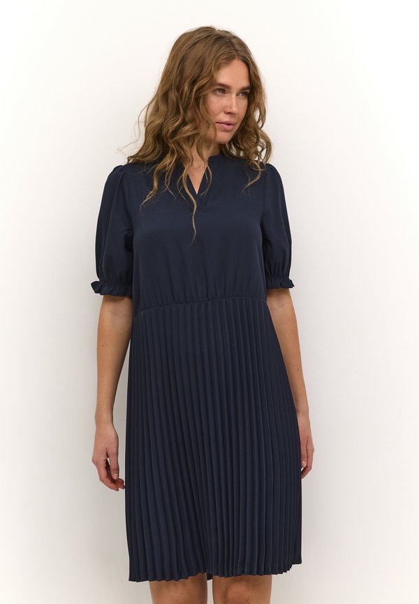 PADDY BETTY PLISSE - Freizeitkleid - salute