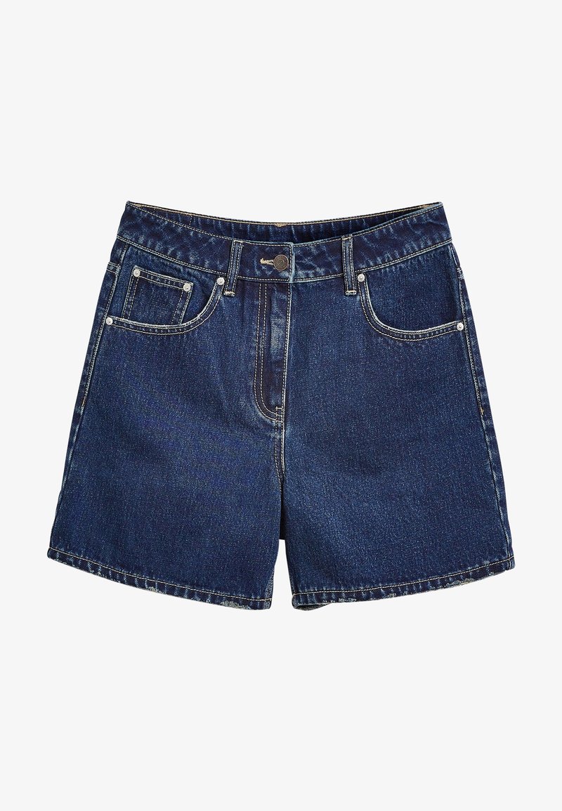 Pantalones cortos de mezclilla en un color azul oscuro con corte recto, cinco bolsillos y costuras contrastantes. Presenta un cierre frontal con botón.