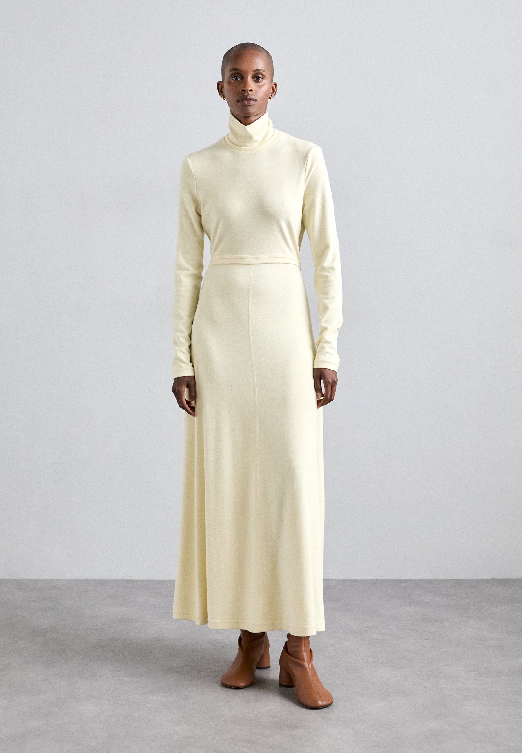 Proenza Schouler White Label JAYNE DRESS IN BRUSHED - Jersey dress - pale  yellow/off-white - Zalando.co.uk