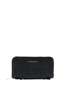 Portafoglio nero con zip realizzato in materiale testurizzato, caratterizzato da un motivo a righe e con il logo dorato "ANTONY MORATO" sulla parte anteriore.