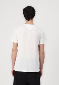 Tommy Jeans FLAG TEE 2 PACK - T-shirt basic - dark night navy/ecru