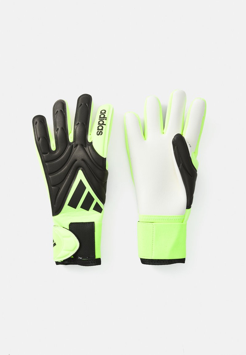 Mănuși de portar Adidas cu față din latex negru, accente verzi strălucitoare și o priză texturată. Include un brâu de încheietură sigur.