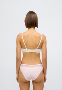 Tommy Hilfiger EVERYDAY DEMI BRA - Grudnjaci za nošenje ispod majice kratkih rukava - ivory