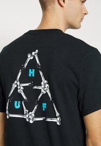 HUF BROKEN BONES TEE - T-shirt estampada - black