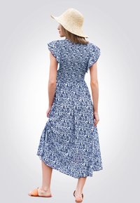 Cupshe FLORAL FLUTTER SLEEVE   - Denní šaty - blue floral