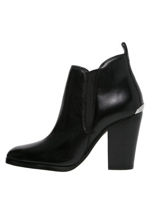 Bottines à talons hauts - black