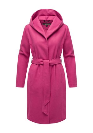 Cappotto di lana rosa con cappuccio, maniche lunghe, vita con cintura e tasche laterali, dal tessuto morbido e dal design sartoriale.