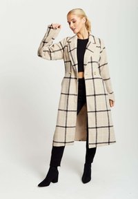 Liquorish LONGLINE CHECK  - Classic coat - off white