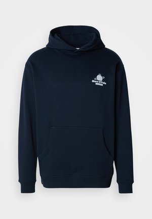 Dunkelblaues Hoodie aus weichem Stoff, mit einer Fronttasche, gerippten Bündchen und einem Grafikmotiv eines Planeten mit Text auf der Brust.