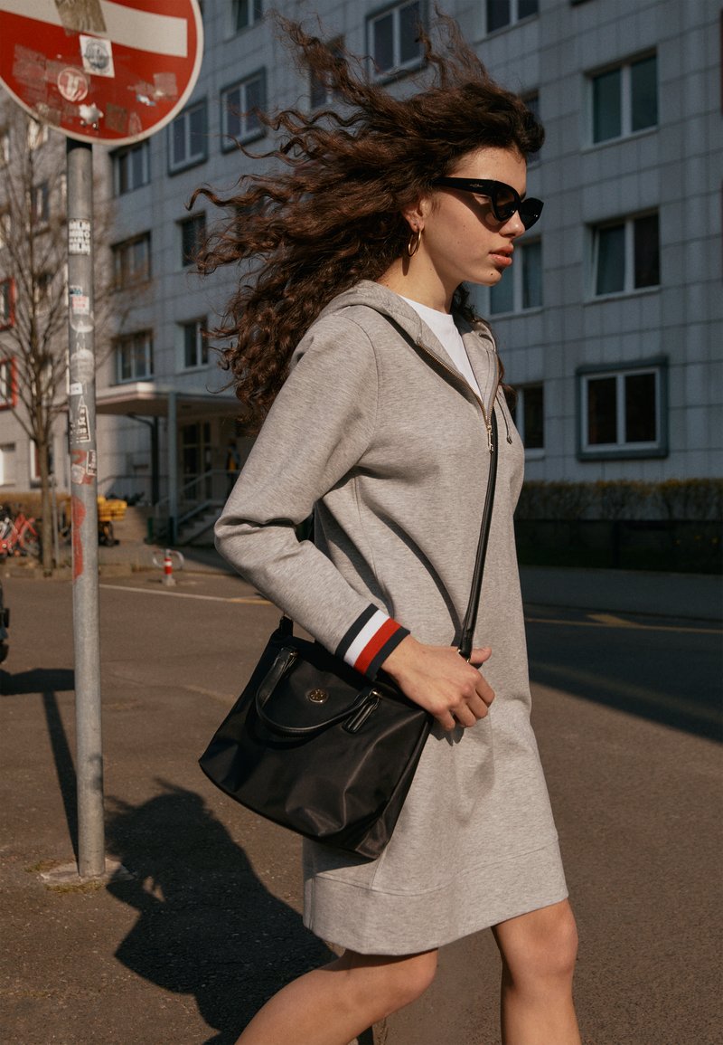 Torebka tommy hilfiger poppy tote Clearance