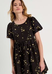 Cache Cache WEIT AUSGESTELLTES BALLKLEID - Robe de jour - jaune