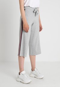 Noisy May Šortky - mottled light grey