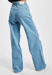 2Y Premium CARLA  - Flared Jeans - blue