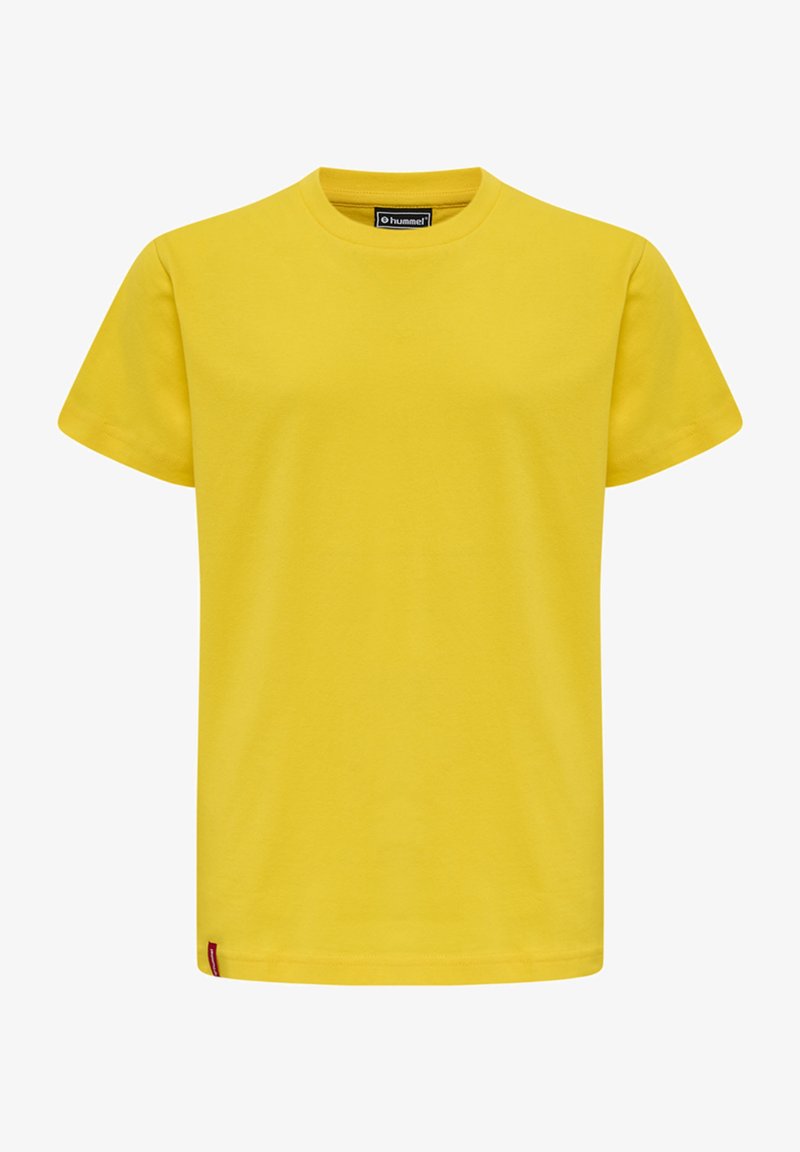 Żółta, krótko rękawowa koszulka wykonana z bawełny. Posiada okrągły dekolt i małą metkę logo przy dolnym brzegu. Gładka faktura, luźny krój.