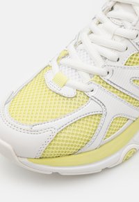 MICHAEL Michael Kors Baskets basses - multi-coloured