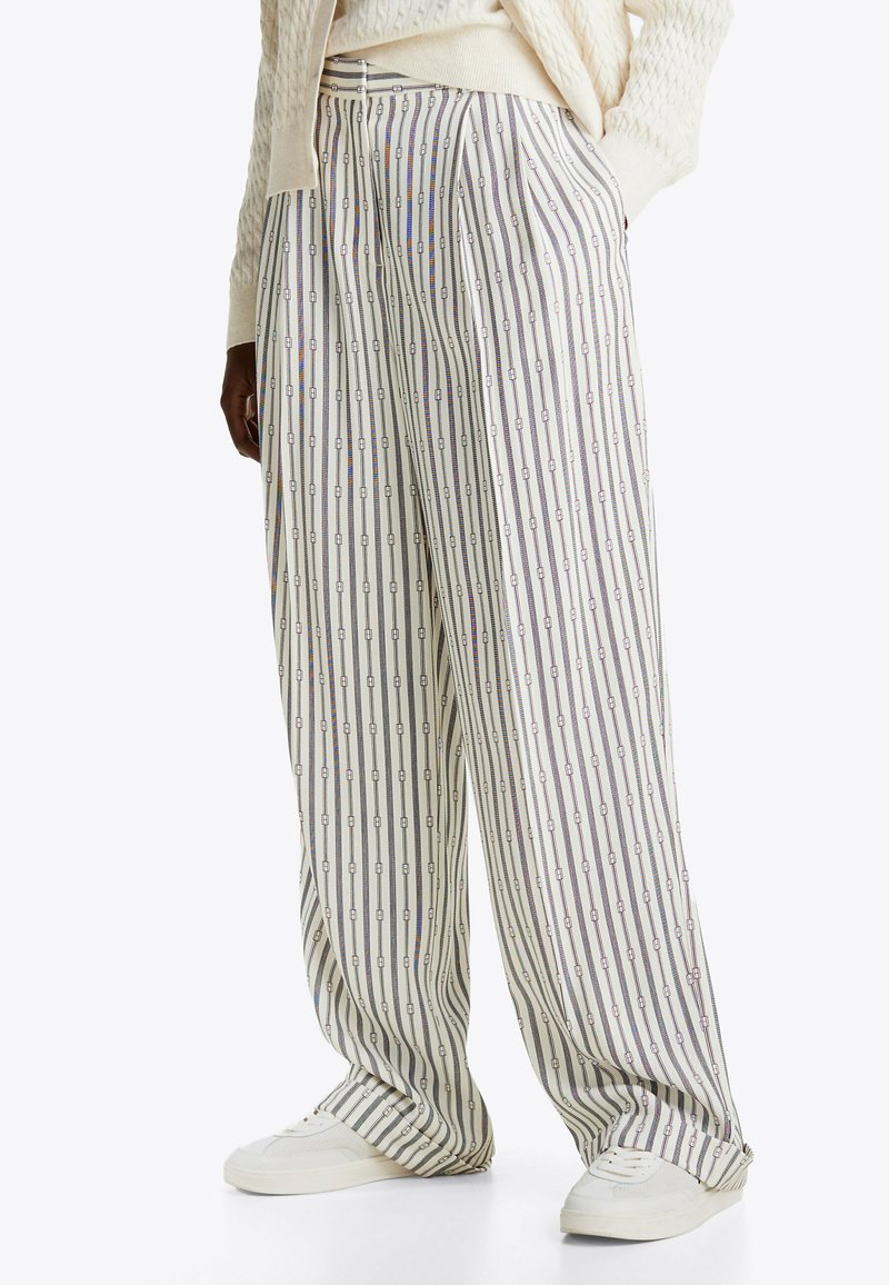 Tommy Hilfiger RELAXED STRAIGHT LEG  - Pantalones - gr flag stp dark night navy