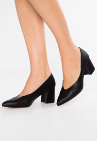 Esprit Escarpins - black