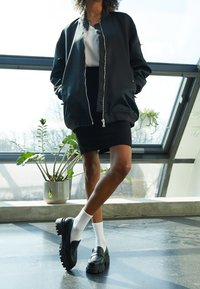 Tamaris Półbuty wsuwane