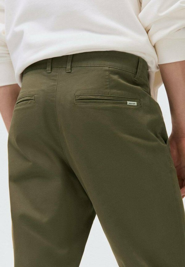 MED STRÆK - Trousers - kaki3