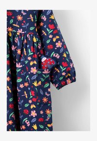 Non sélectionné, navy blue ladybird