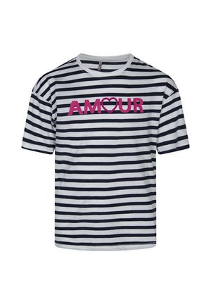 T-shirt blanc à manches courtes avec des rayures noires horizontales et le mot « AMOUR » en rose, avec un cœur remplaçant la lettre « O ».