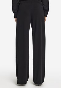 Falconeri PALAZZO - Träningsbyxor - Black