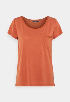 Soaked in Luxury, T-shirt basic