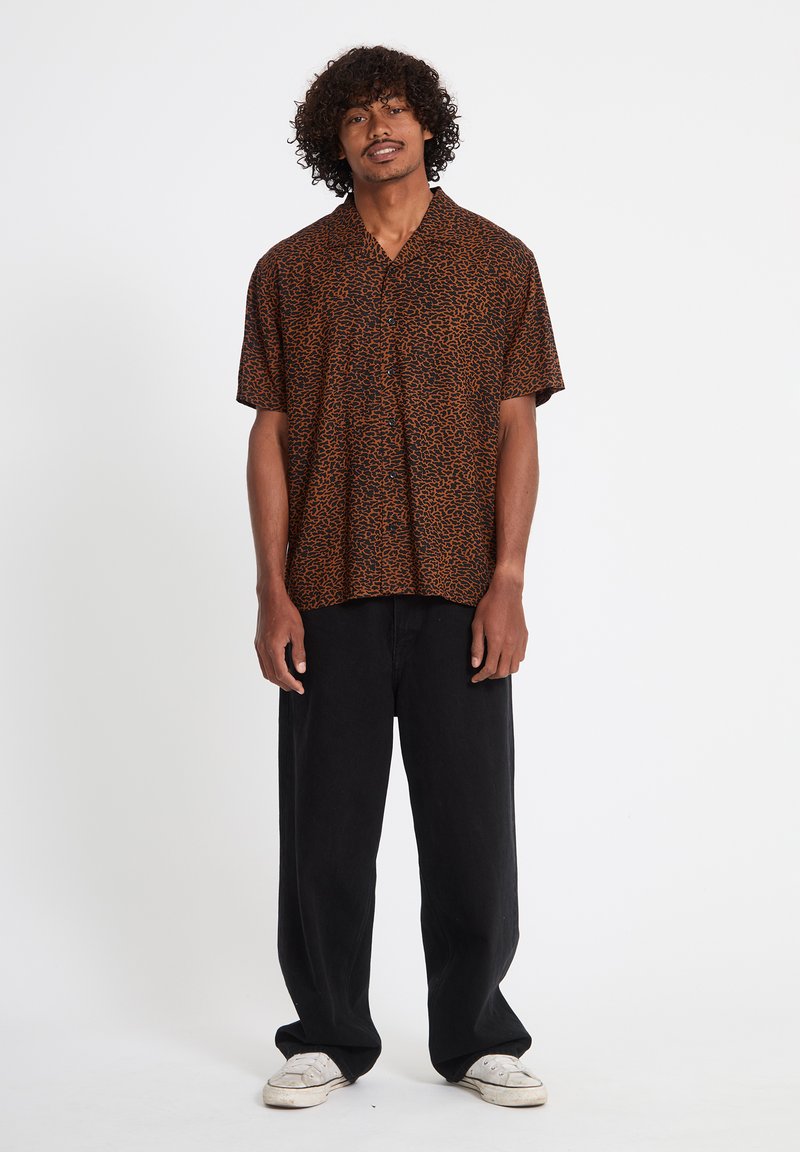 Camisa