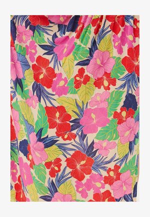 Tissu floral avec de grandes fleurs d'hibiscus en rouge, rose et violet, sur un fond clair avec des feuilles vertes. Surface texturée.