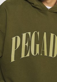 Pegador Felpa con cappuccio - olive
