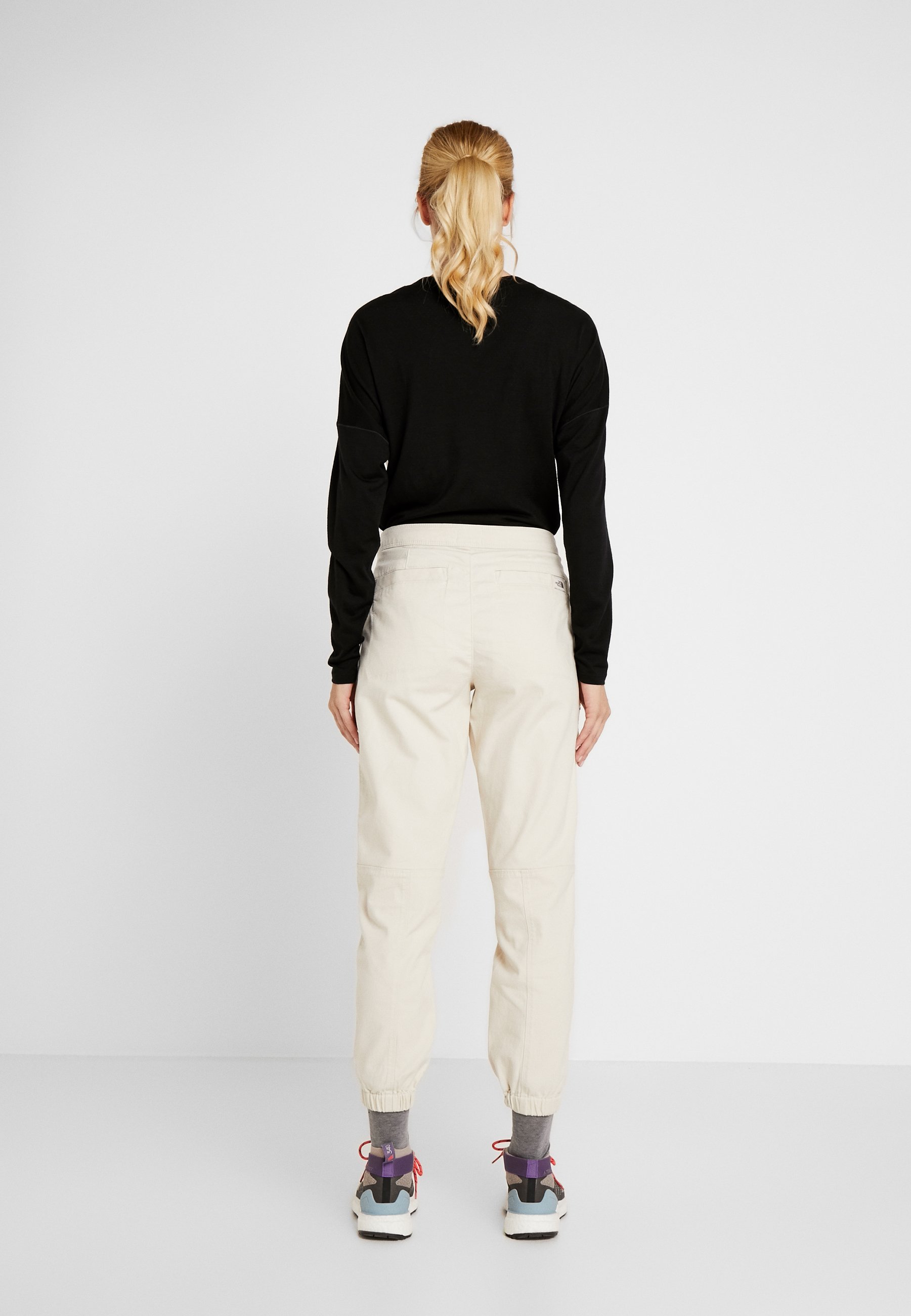 the north face moeser jogger