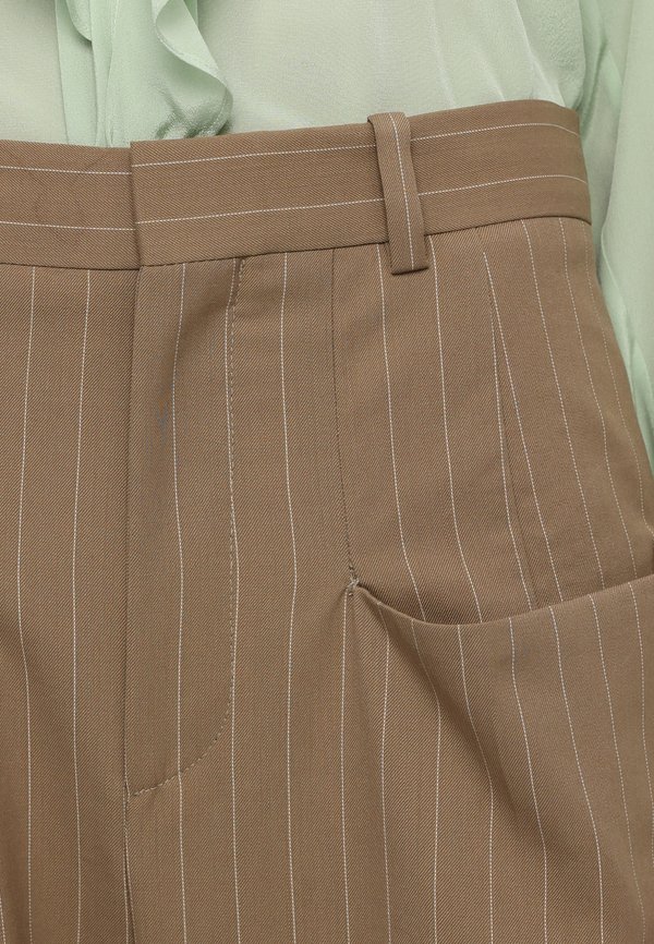 STRUCTURED POCKET  - Trousers - sandstorm3
