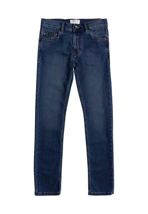 Mørkeblå jeans med smal pasform med frontknap og lynlås, bæltestropper og fem lommer, lagt fladt på en hvid baggrund.